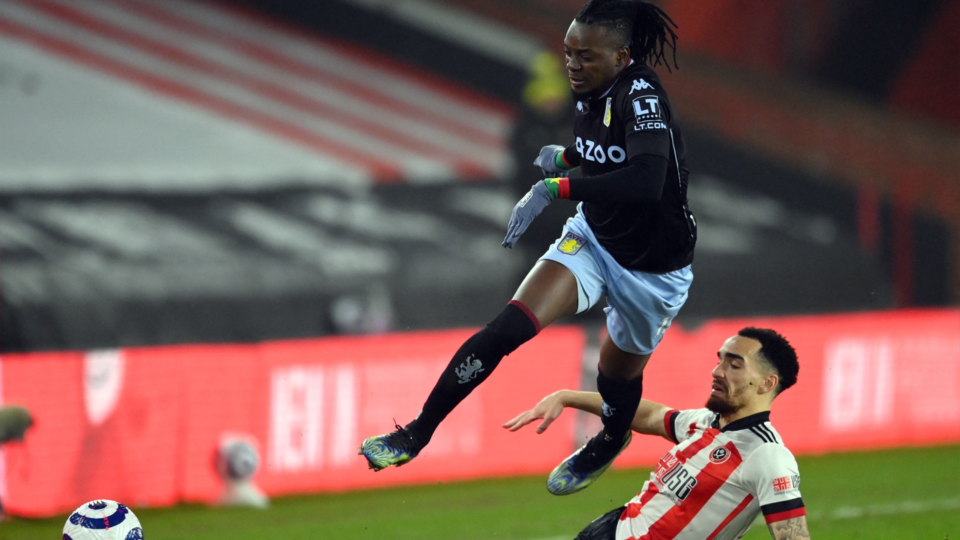 Traore last night in action against Sheffield United (©AFP)